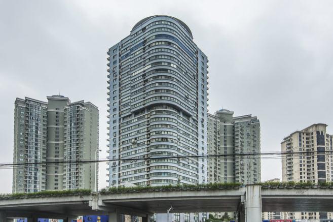 上海華鼎大廈：徐匯區(qū)高性價比辦公空間，交通便利